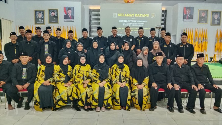 Rombongan Istri Kang Mas Tarmadji, Disambut Hangat Pengurus PSHT Cabang Jember