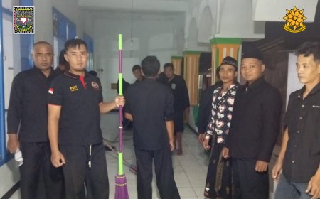 Sambut Idul Adha, Rayon Sukorejo Sukowono Bersihkan Masjid