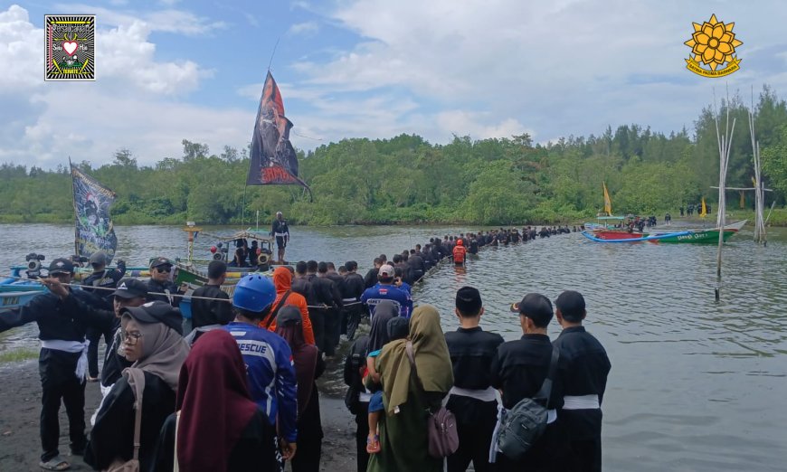 Kangmas Jono: Memayu Hayuning Bawono di Pantai Cemara