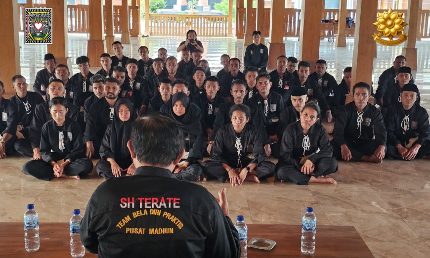 500 Warga SH Terate dari 9 Cabang Ziarah ke Makam Pendiri di Madiun