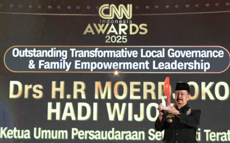 PSHT Raih Penghargaan “Excellence in Cultural Leadership and Community Empowerment” di CNN Indonesia Awards 2025