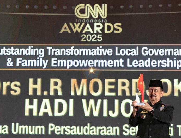 PSHT Raih Penghargaan “Excellence in Cultural Leadership and Community Empowerment” di CNN Indonesia Awards 2025