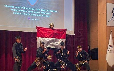 SH Terate  Tampil di Nusantara Wonderland: A Cultural Odyssey Karabük Turki, Kenalkan Pencak Silat sebagai Budaya dan Moral Bangsa