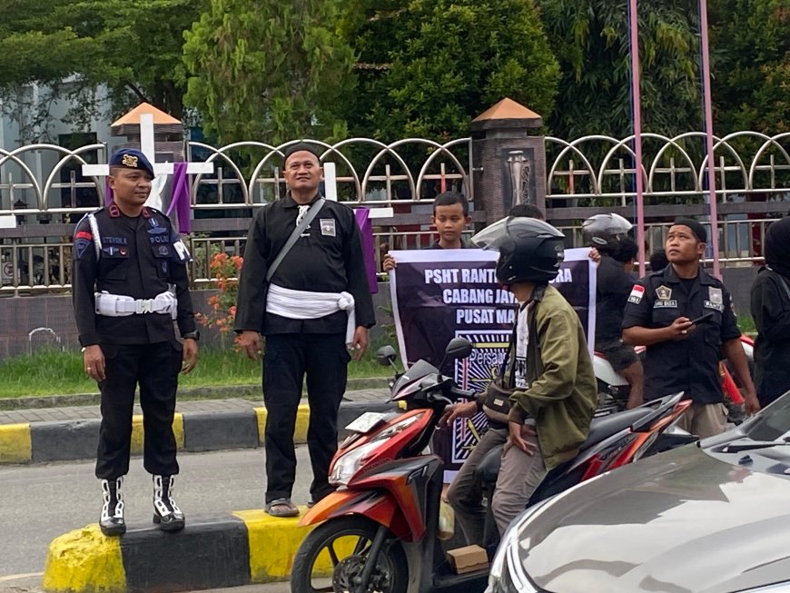 SH Terate Abepura Jayapura Gelar Aksi Sosial Ramadan, Bagi Takjil hingga Sahur Bersama