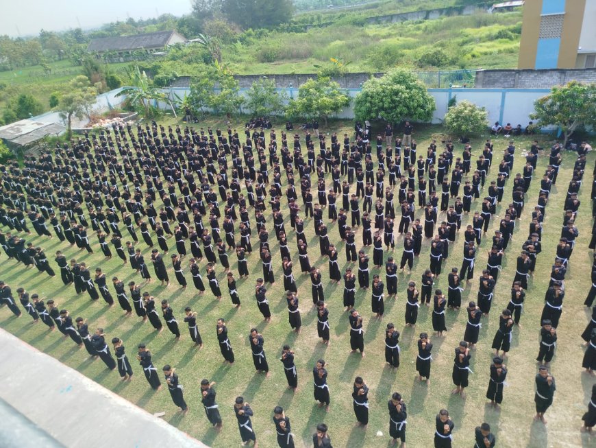 Ribuan Calon Warga SH Terate Cabang Tuban Ikuti Pembinaan Terpusat