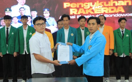 Ahmad Nawawi, Warga SH Terate Cabang Sumenep, Dikukuhkan Jadi Koordinator Aliansi Eksekutif Bondowoso